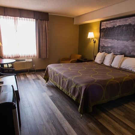 Super 8 By Wyndham Mississauga Ξενοδοχείο Εξωτερικό φωτογραφία